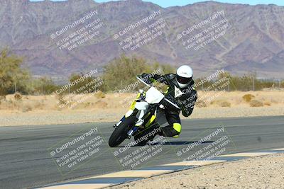 media/Jan-08-2022-SoCal Trackdays (Sat) [[1ec2777125]]/Turn 6 Inside (1pm)/